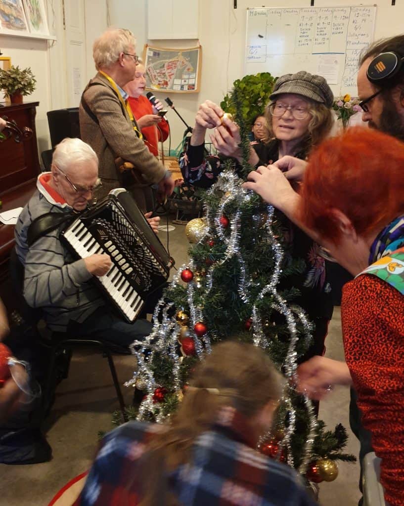 julgranspynt och konsert i gemenskap på ny gemenskap